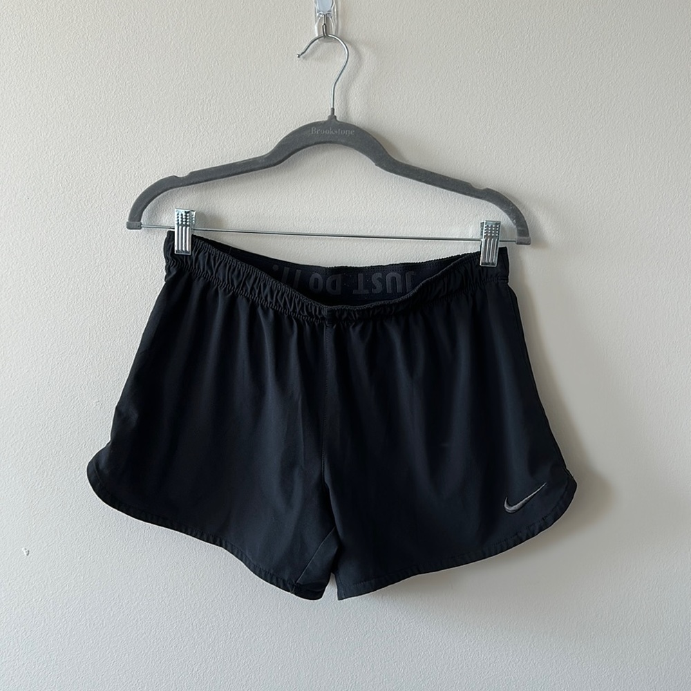 Black Nike shorts